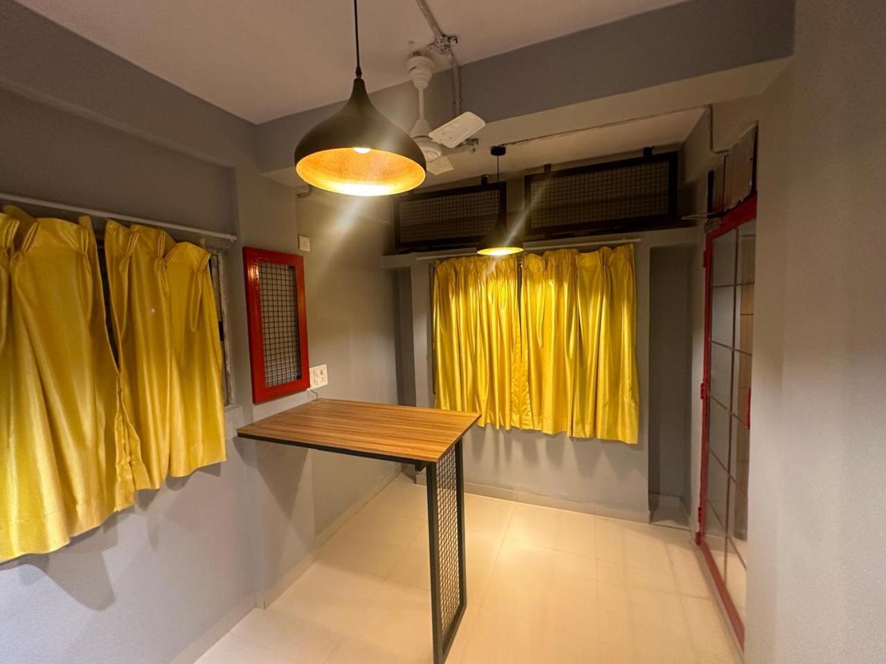 Travotale Hostel And Cowork Koregaonpark Pune Exteriör bild