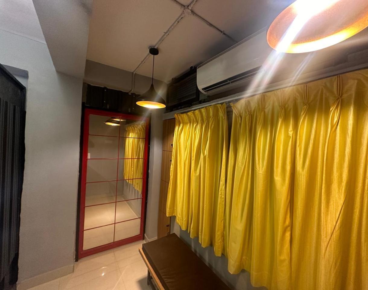 Travotale Hostel And Cowork Koregaonpark Pune Exteriör bild